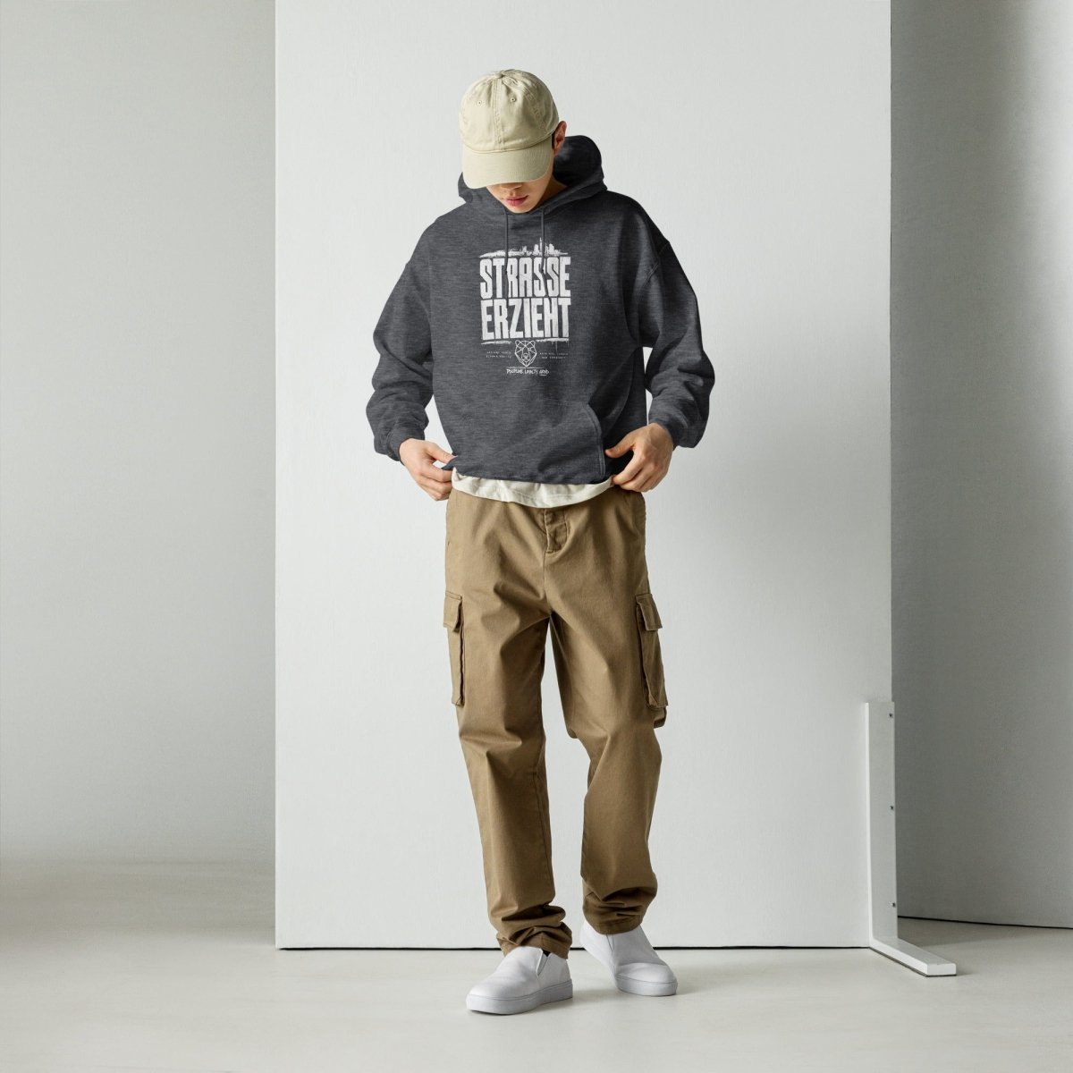 Hoodie "Straße erzieht" – Urban Streetwear S–5XL | Black Ursus - Streetwear - size_range | Black Ursus